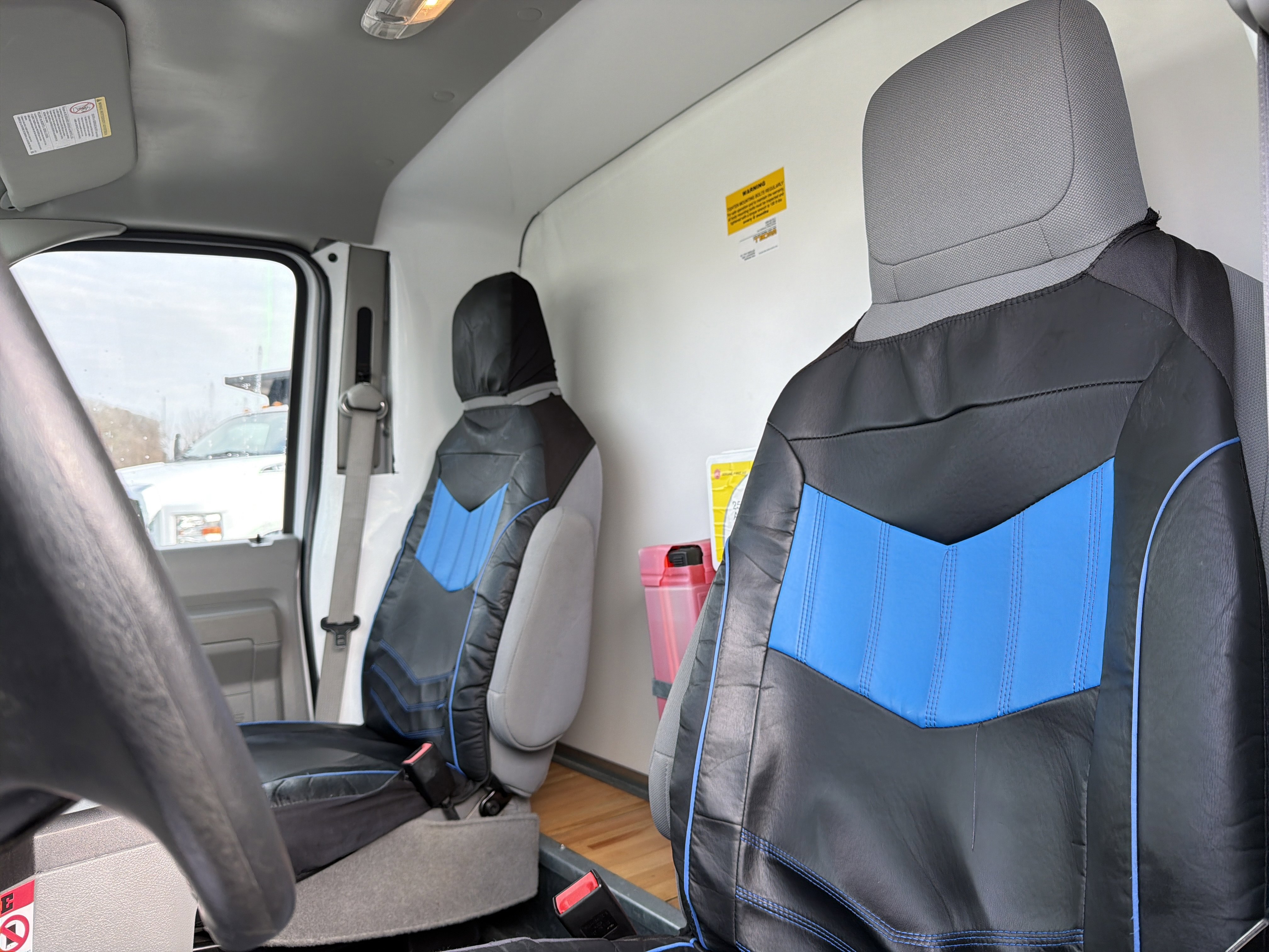 Used 2019 Ford E-350 and Econoline 350 Super Duty image 17