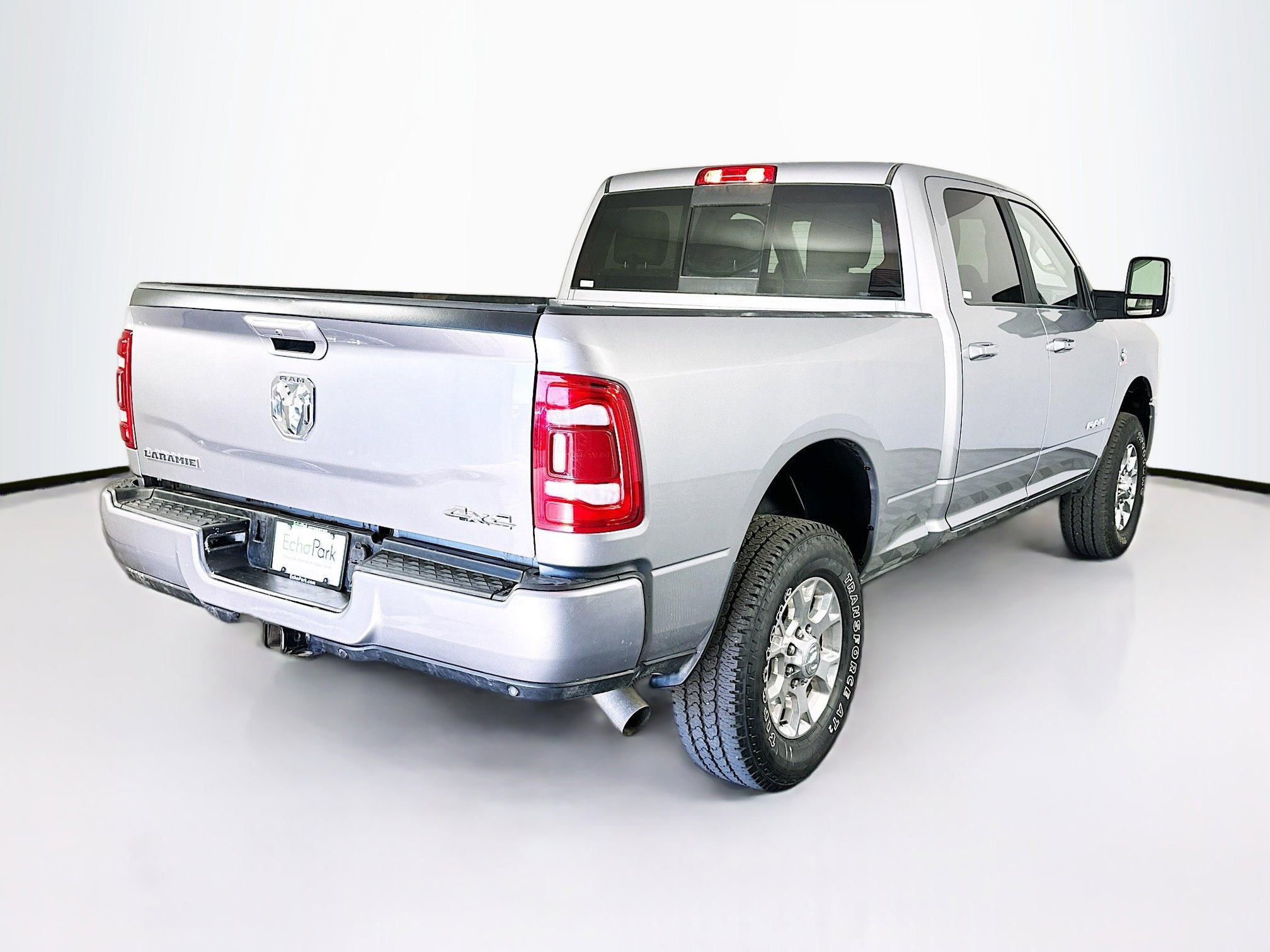 Used 2024 RAM 2500 Laramie w/ Safety Group image 9