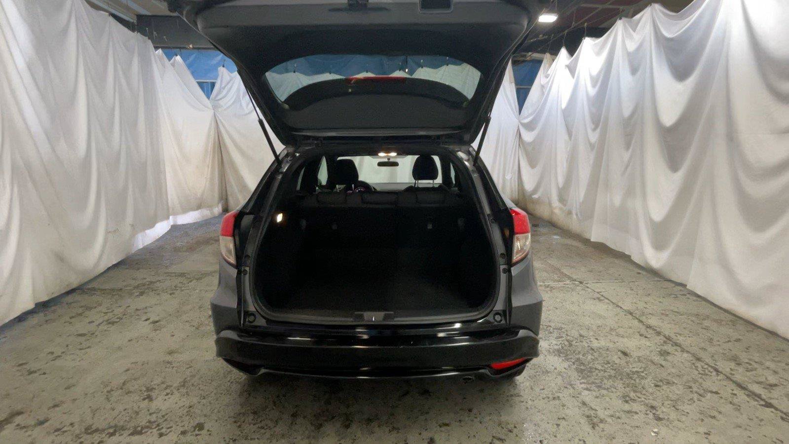 Used 2021 Honda HR-V Sport image 20