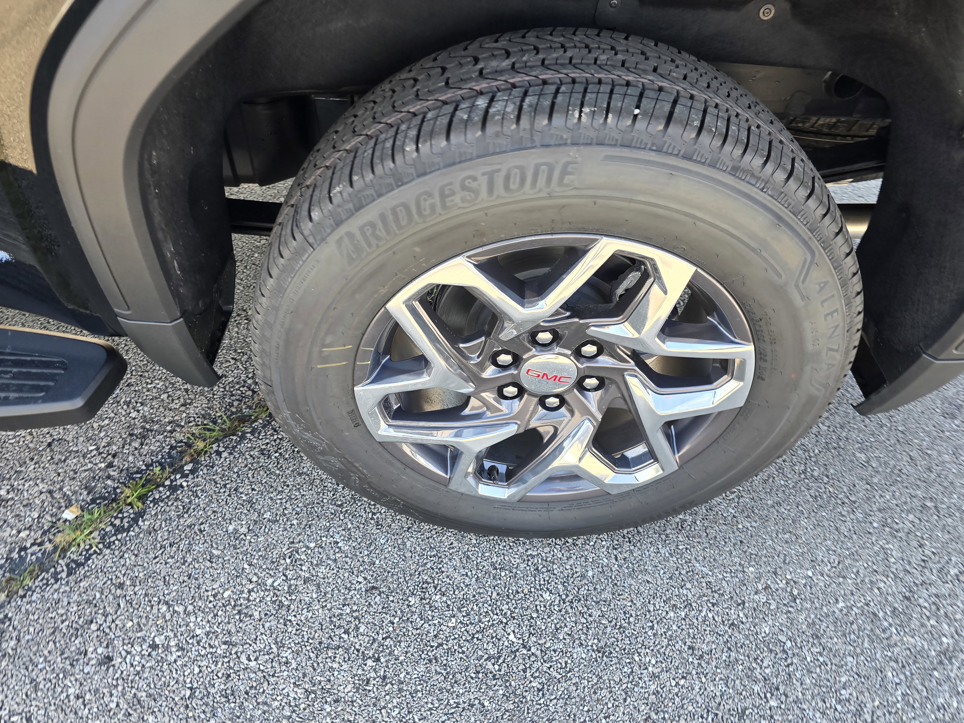 New 2025 GMC Sierra 1500 SLT w/ SLT Convenience Package image 10