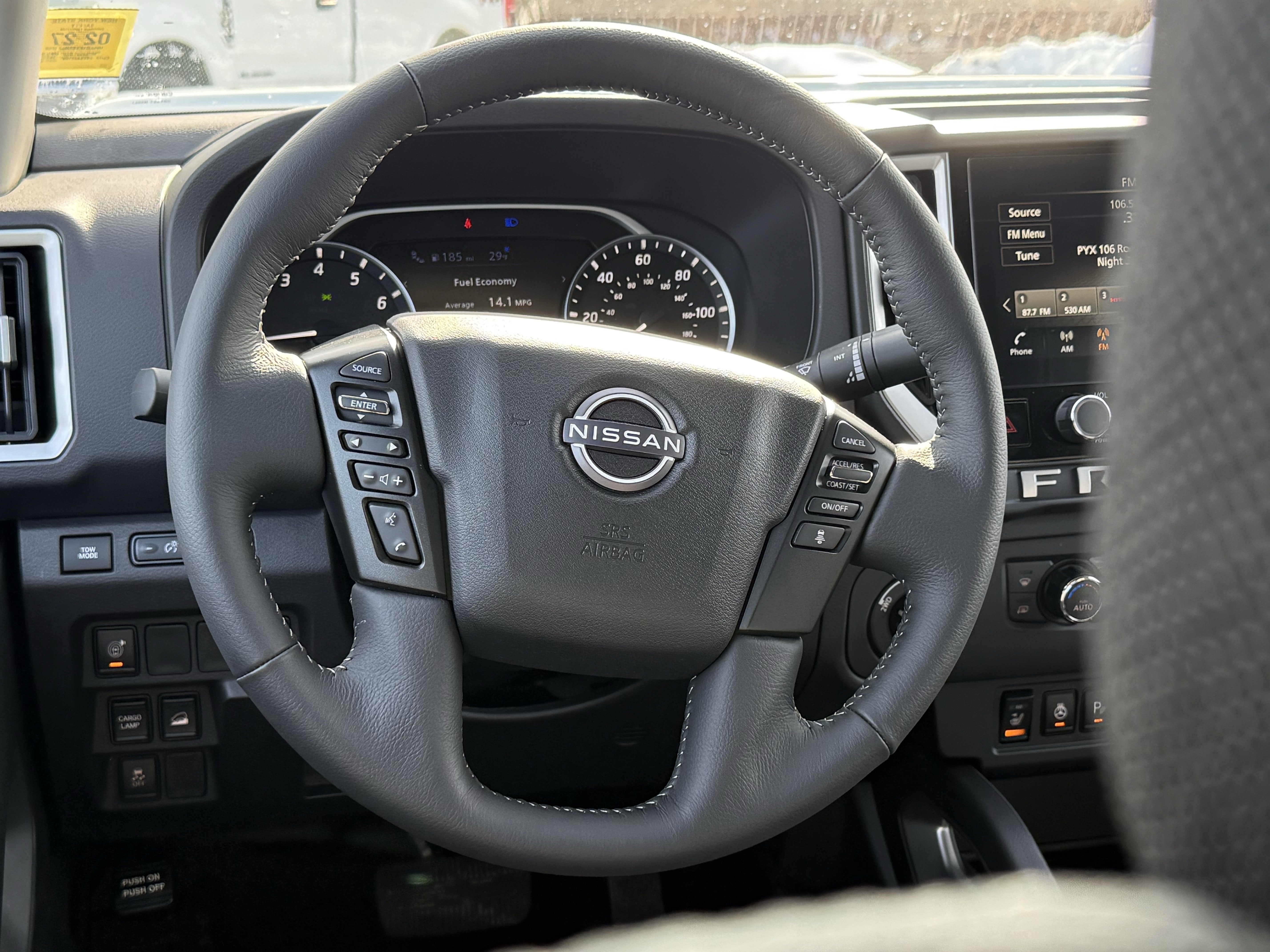 Used 2025 Nissan Frontier SV w/ SV Convenience Package image 16