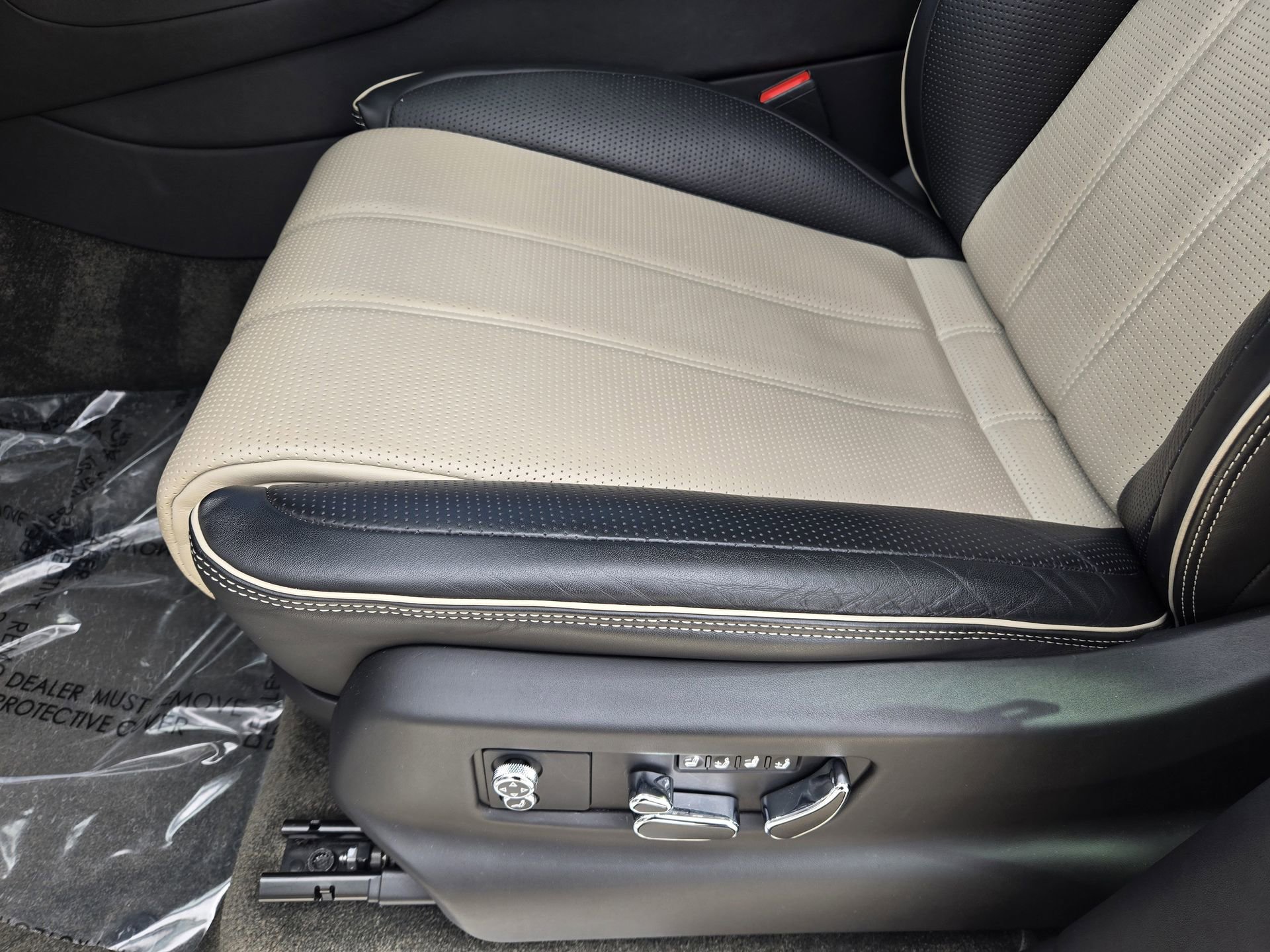 Used 2022 Bentley Bentayga Speed image 22