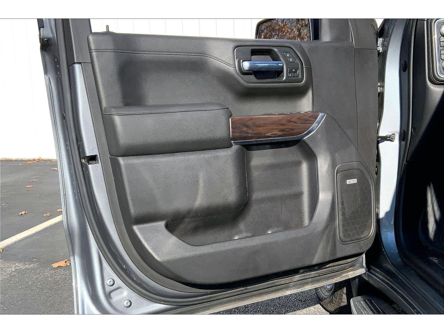 Used 2022 GMC Sierra 1500 SLT w/ SLT Premium Plus Package image 22