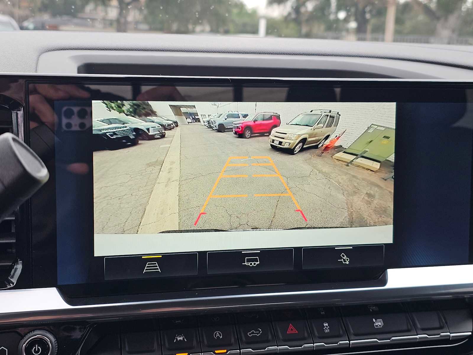 Used 2025 Chevrolet Silverado 1500 LT w/ Convenience Package II image 26