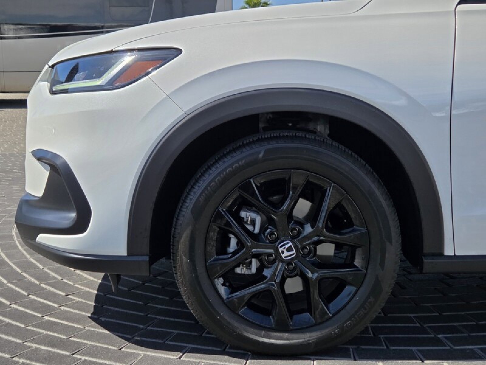 Used 2025 Honda HR-V Sport image 12