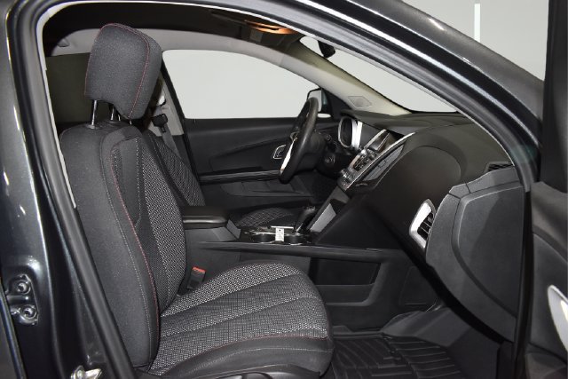 Used 2017 Chevrolet Equinox LT FWD image 22