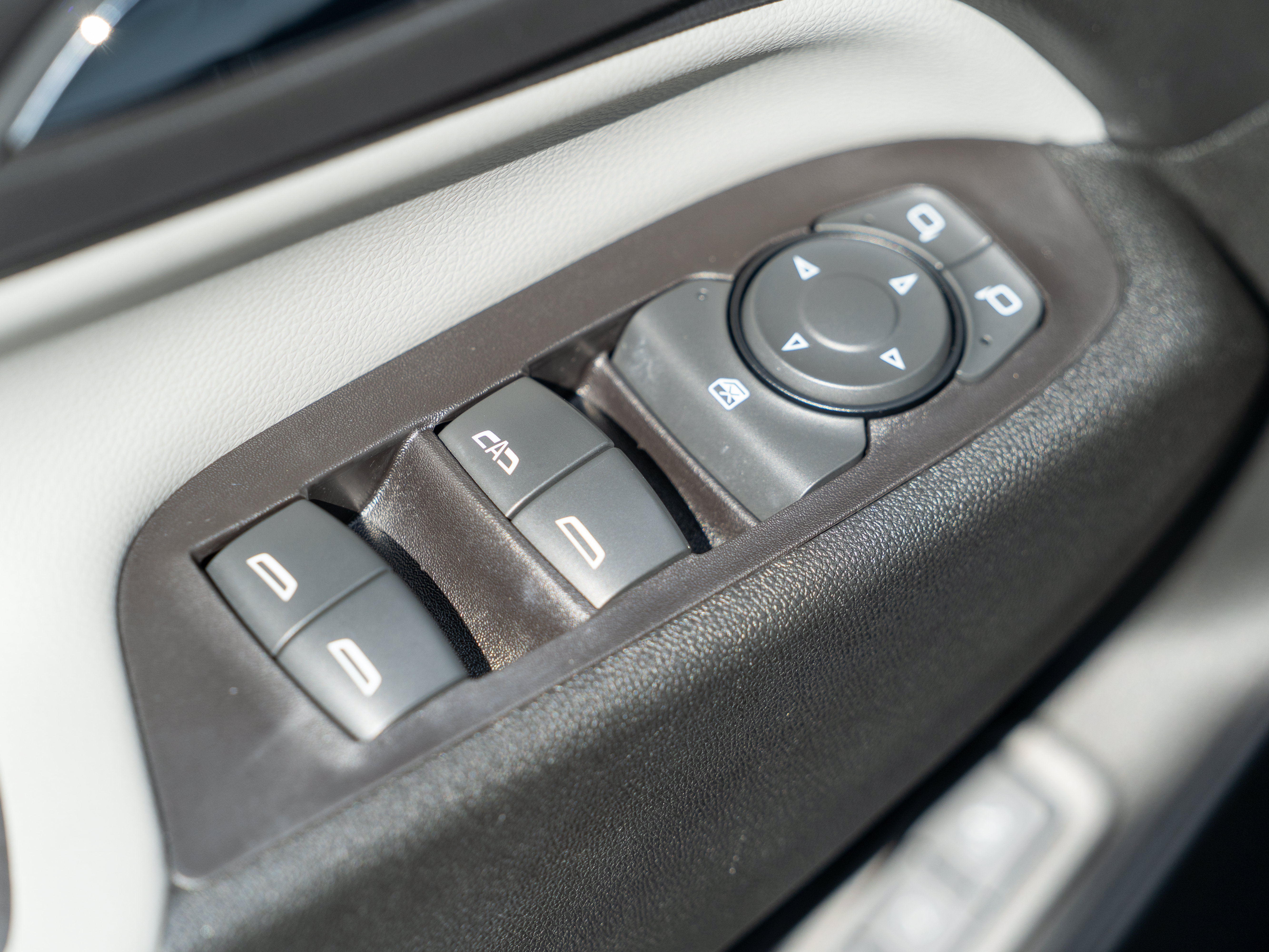 Used 2020 Chevrolet Equinox Premier FWD image 15