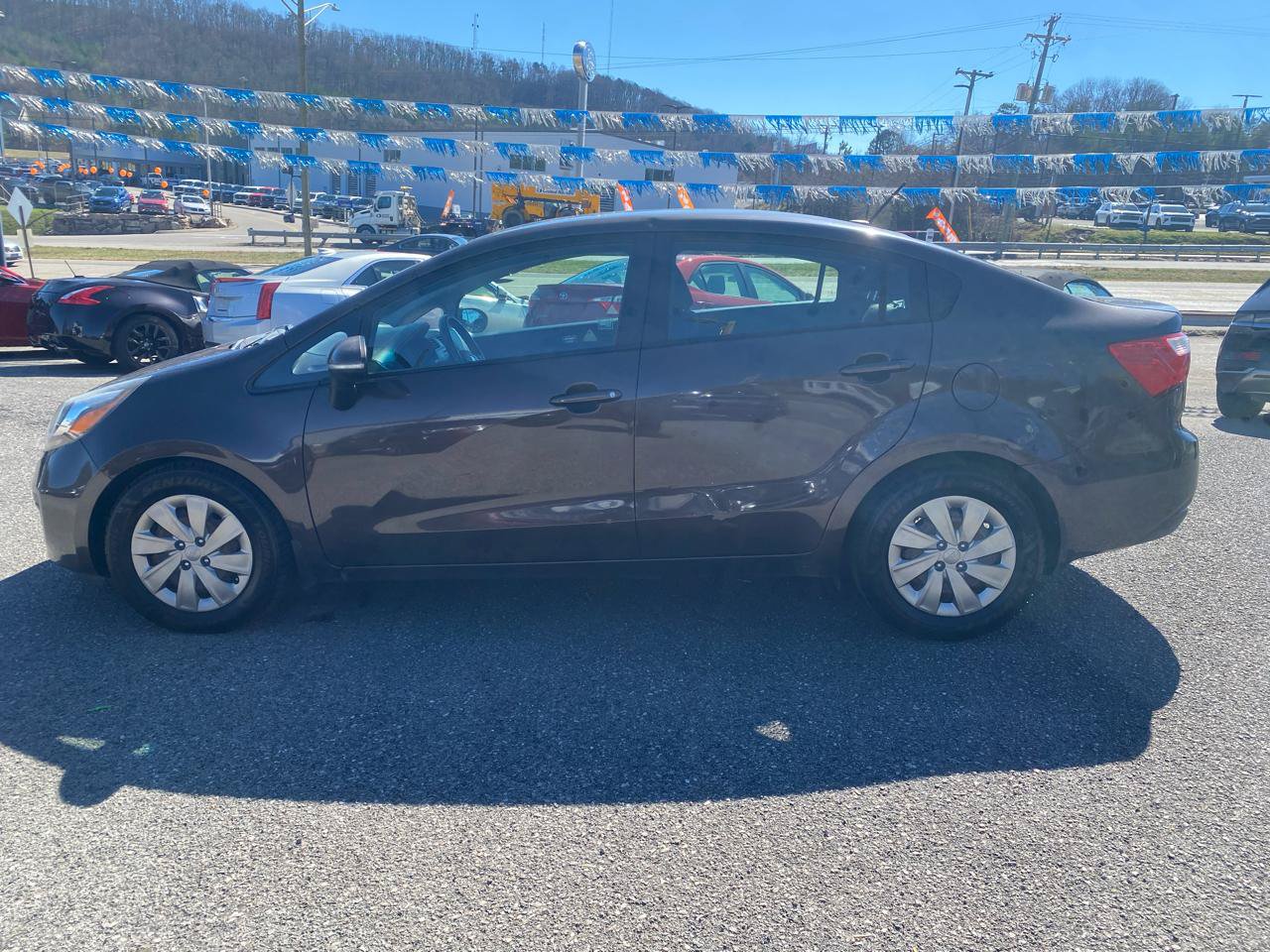 Used 2015 Kia Rio EX w/ Convenience Package FWD image 4