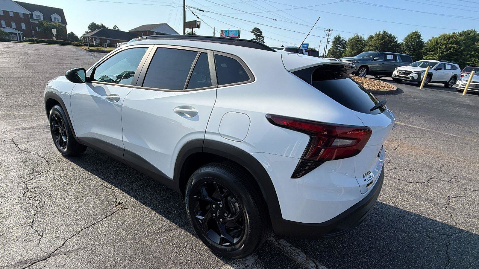 New 2026 Chevrolet Trax LT w/ Driver Confidence Package FWD image 10