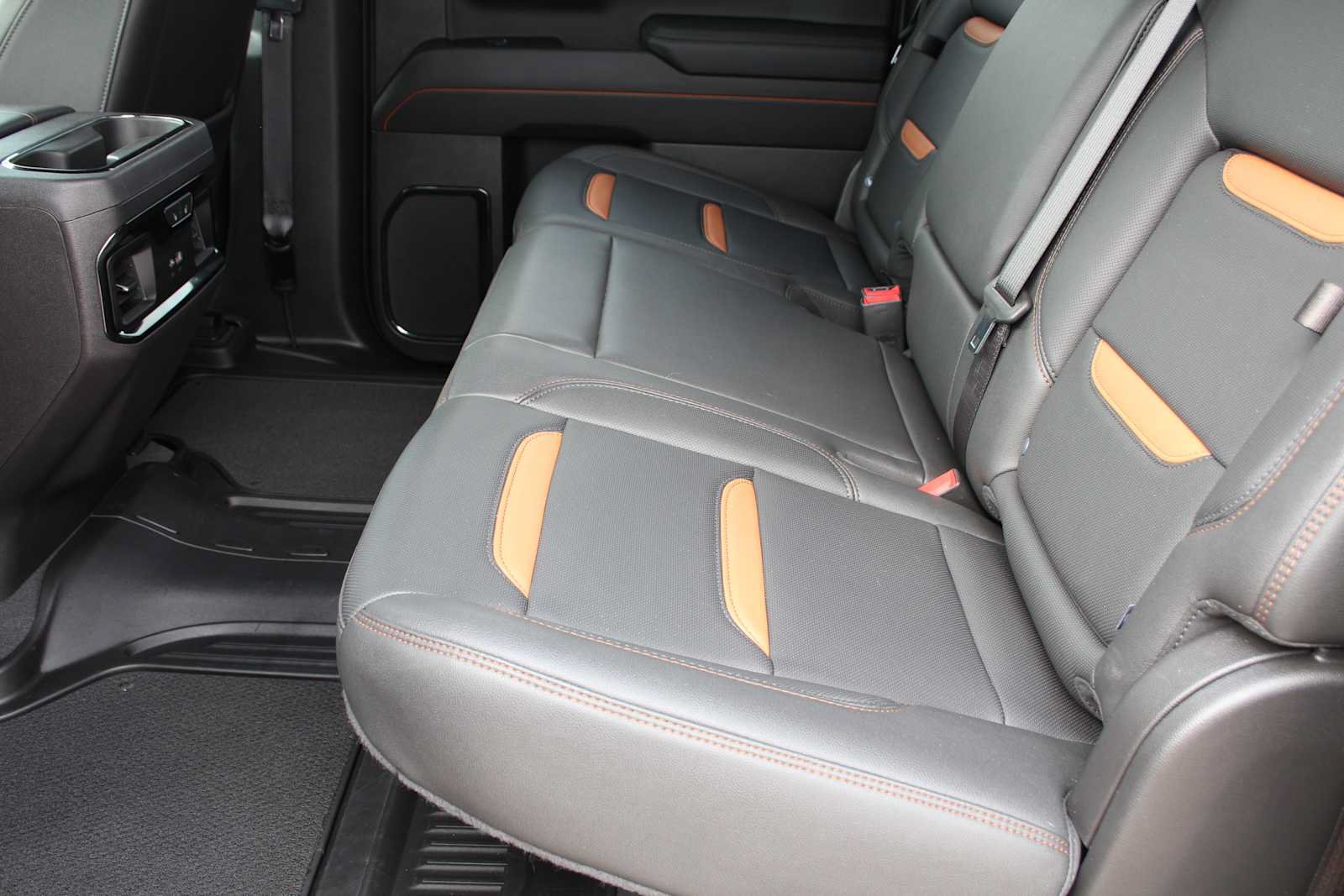 Used 2024 GMC Sierra 1500 AT4 w/ AT4 Premium Package AWD/4WD image 27