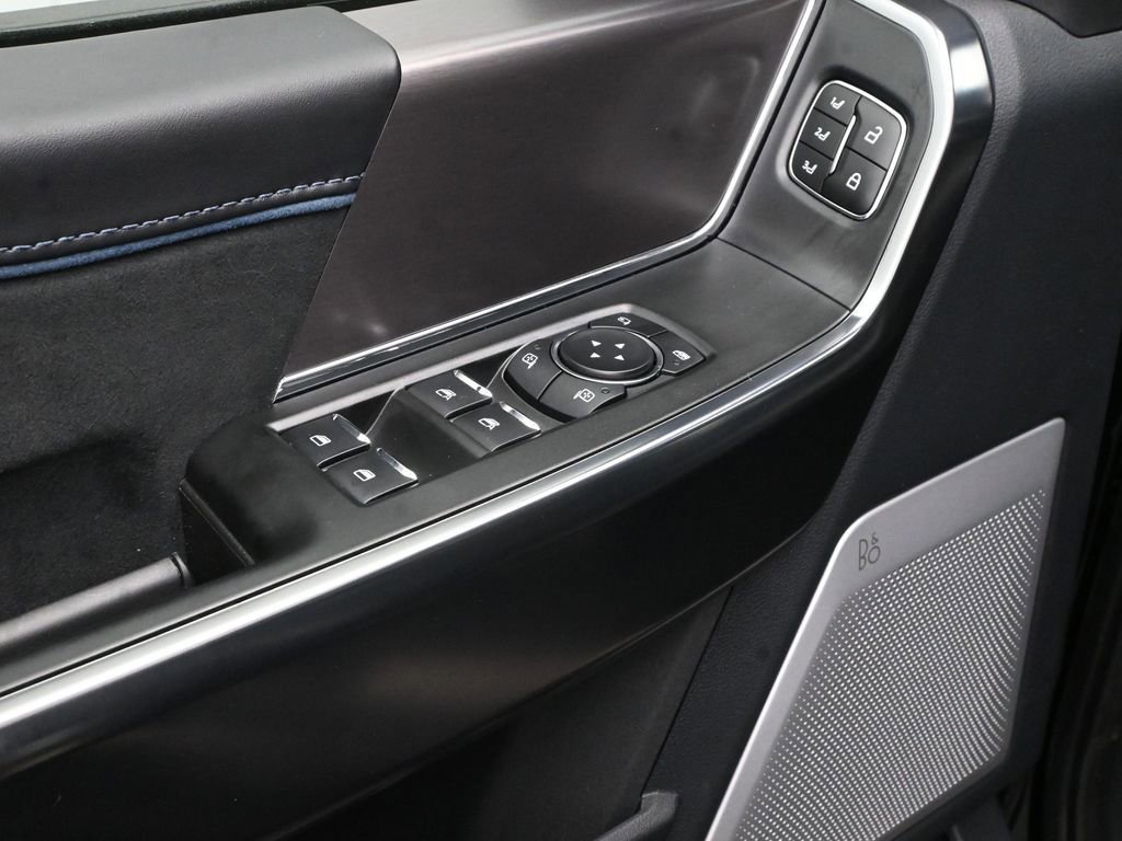 New 2025 Ford F150 Platinum w/ Equipment Group 702A High image 9