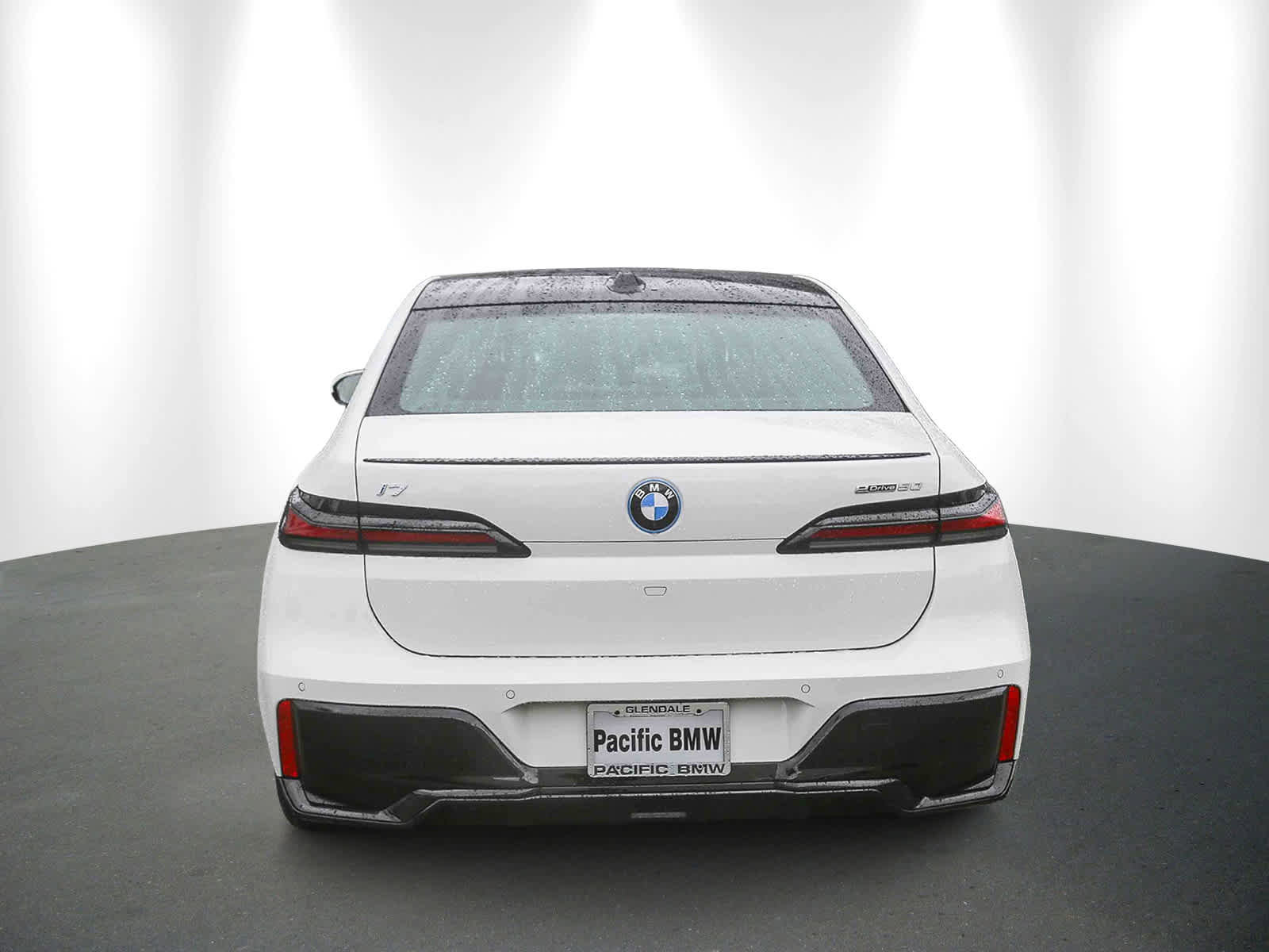 Used 2025 BMW i7 eDrive50 w/ M Sport Package image 5