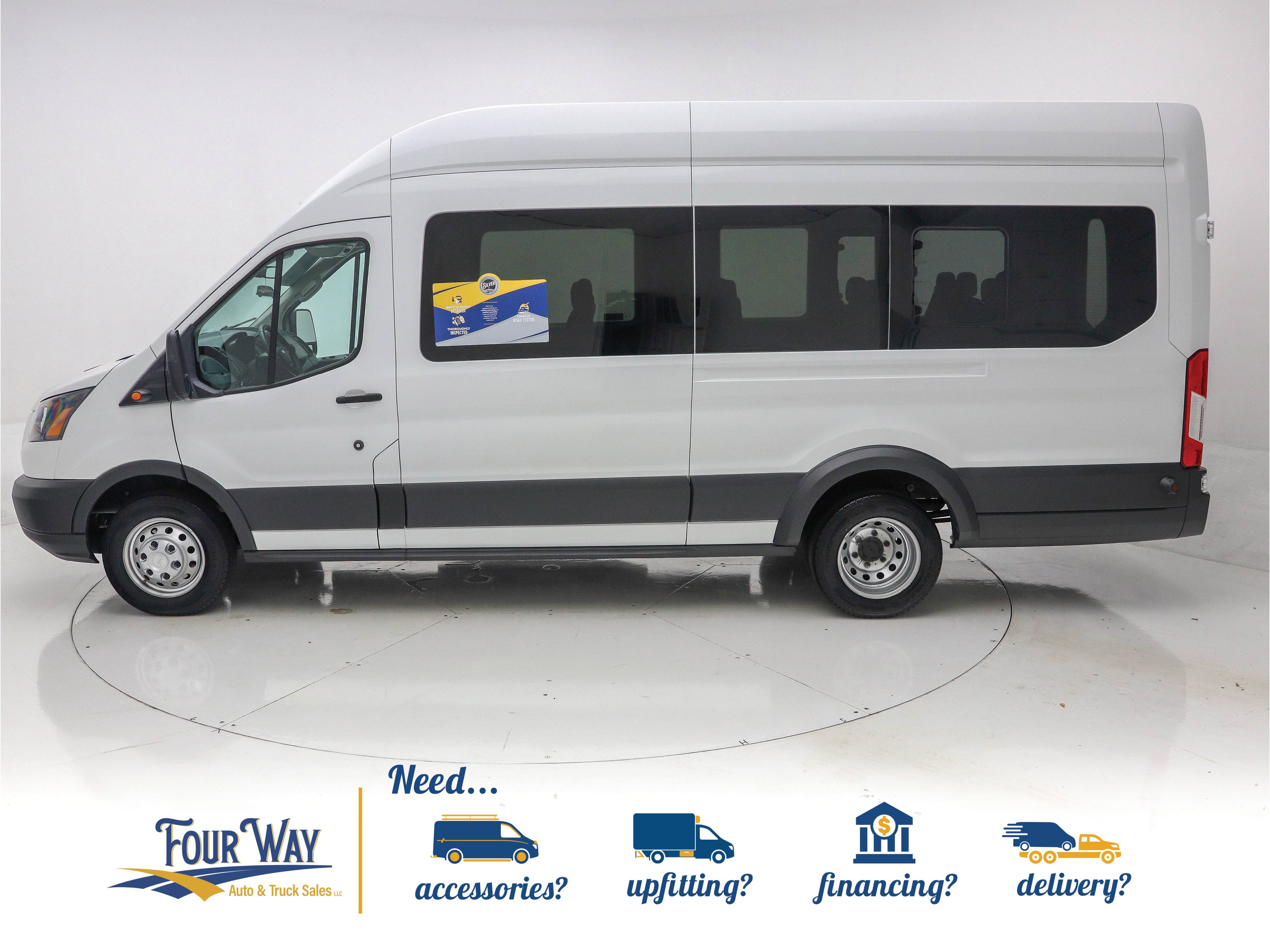 Used 2017 Ford Transit 350 XL image 7