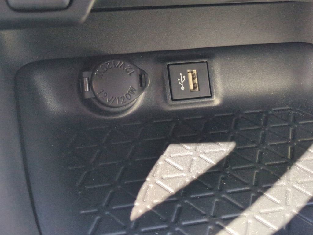 Used 2025 Toyota RAV4 LE image 21