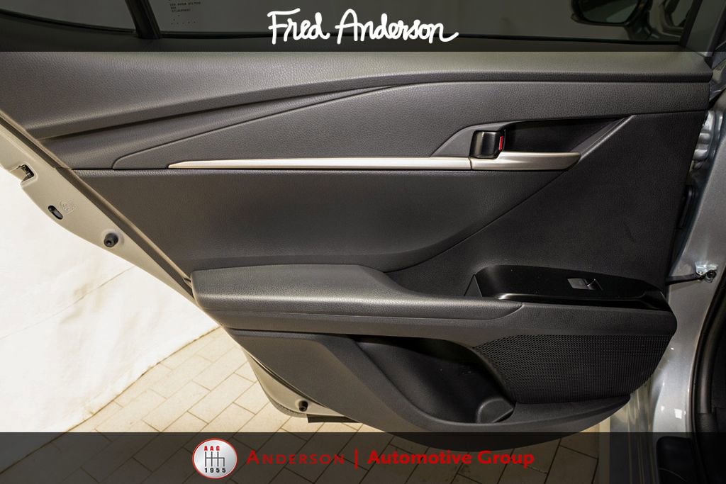 Used 2025 Toyota Camry LE w/ Convenience Package FWD image 9