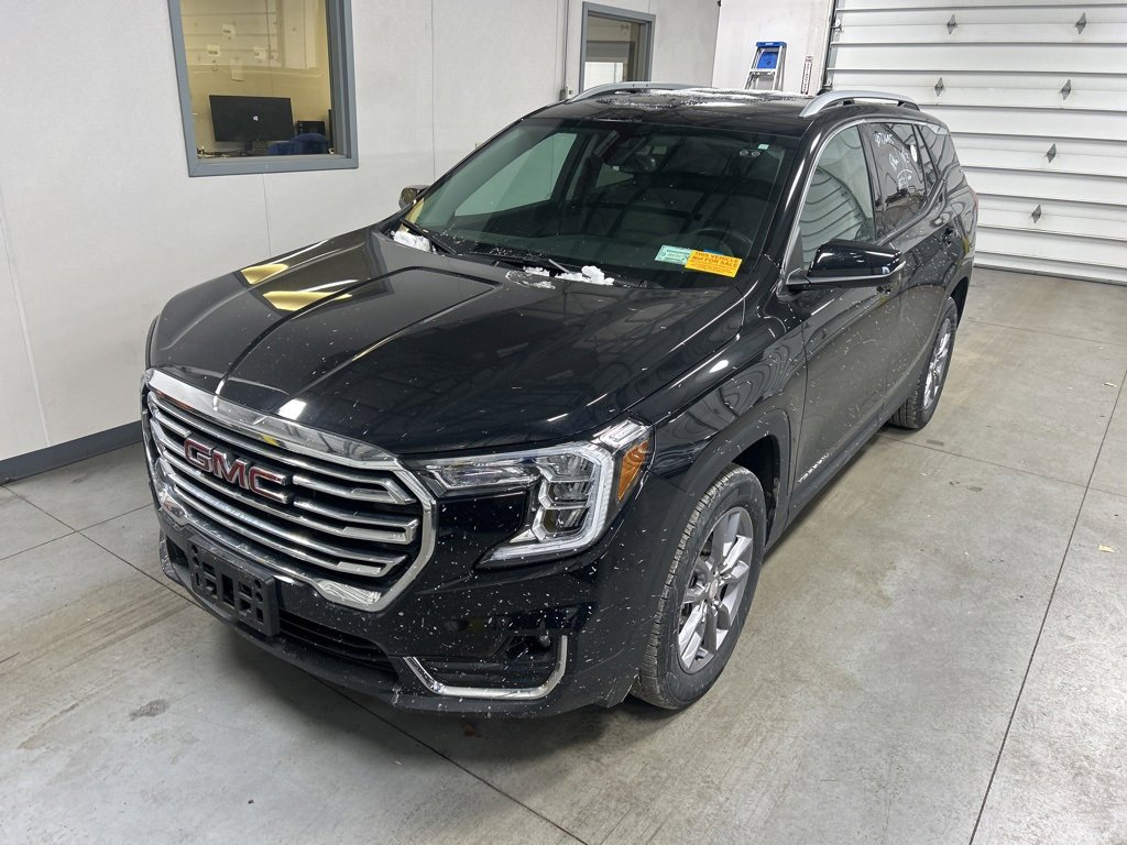 Used 2024 GMC Terrain SLT