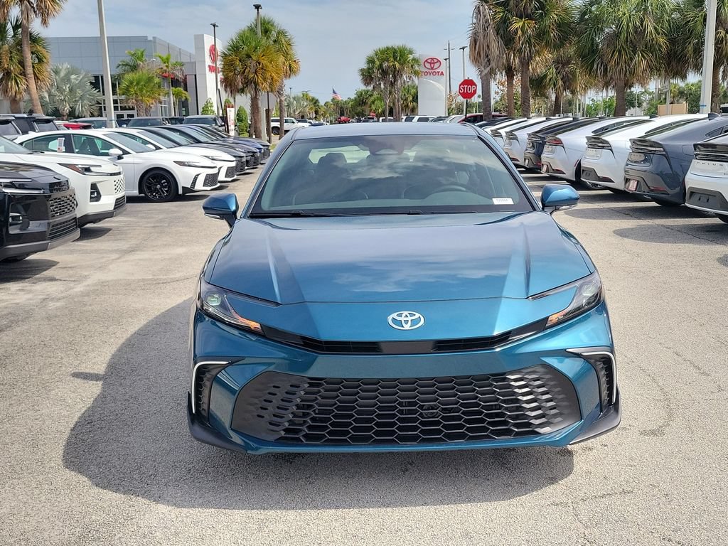 New 2026 Toyota Camry SE FWD image 2