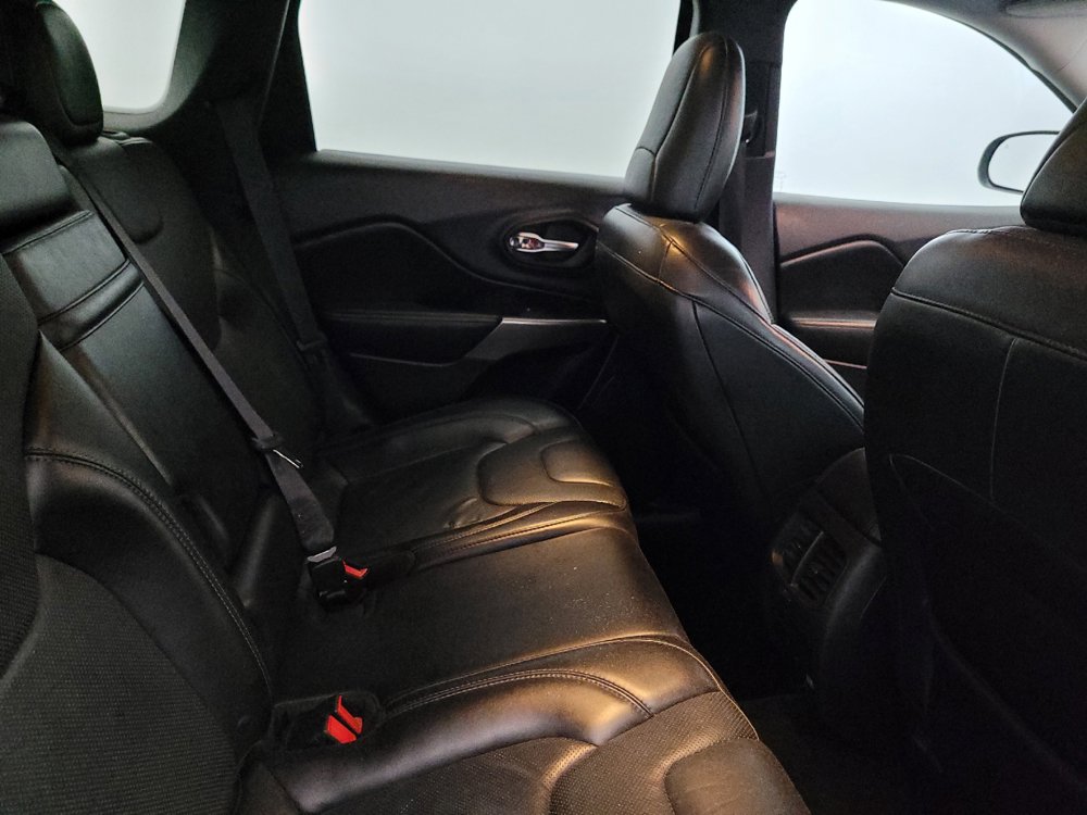 Used 2019 Jeep Cherokee Limited AWD/4WD image 19