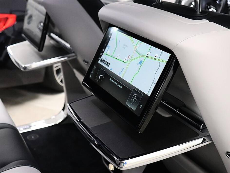 Used 2022 Rolls-Royce Cullinan w/ Cullinan Package AWD/4WD image 41