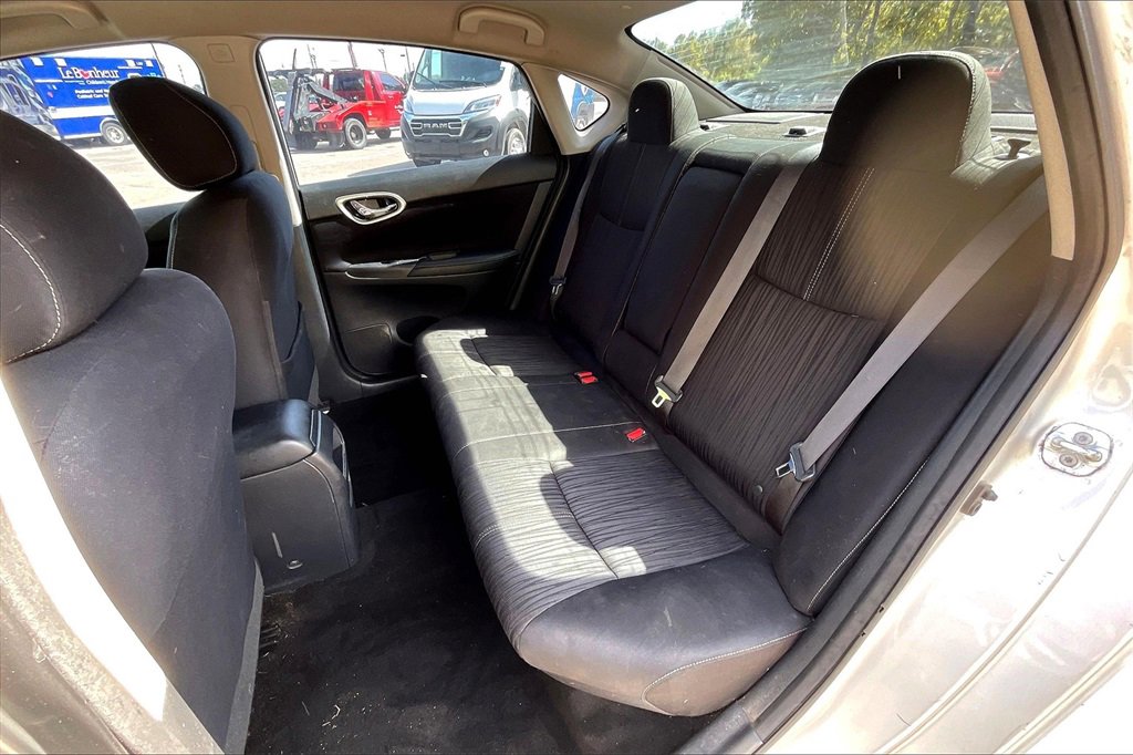 Used 2016 Nissan Sentra SV image 26