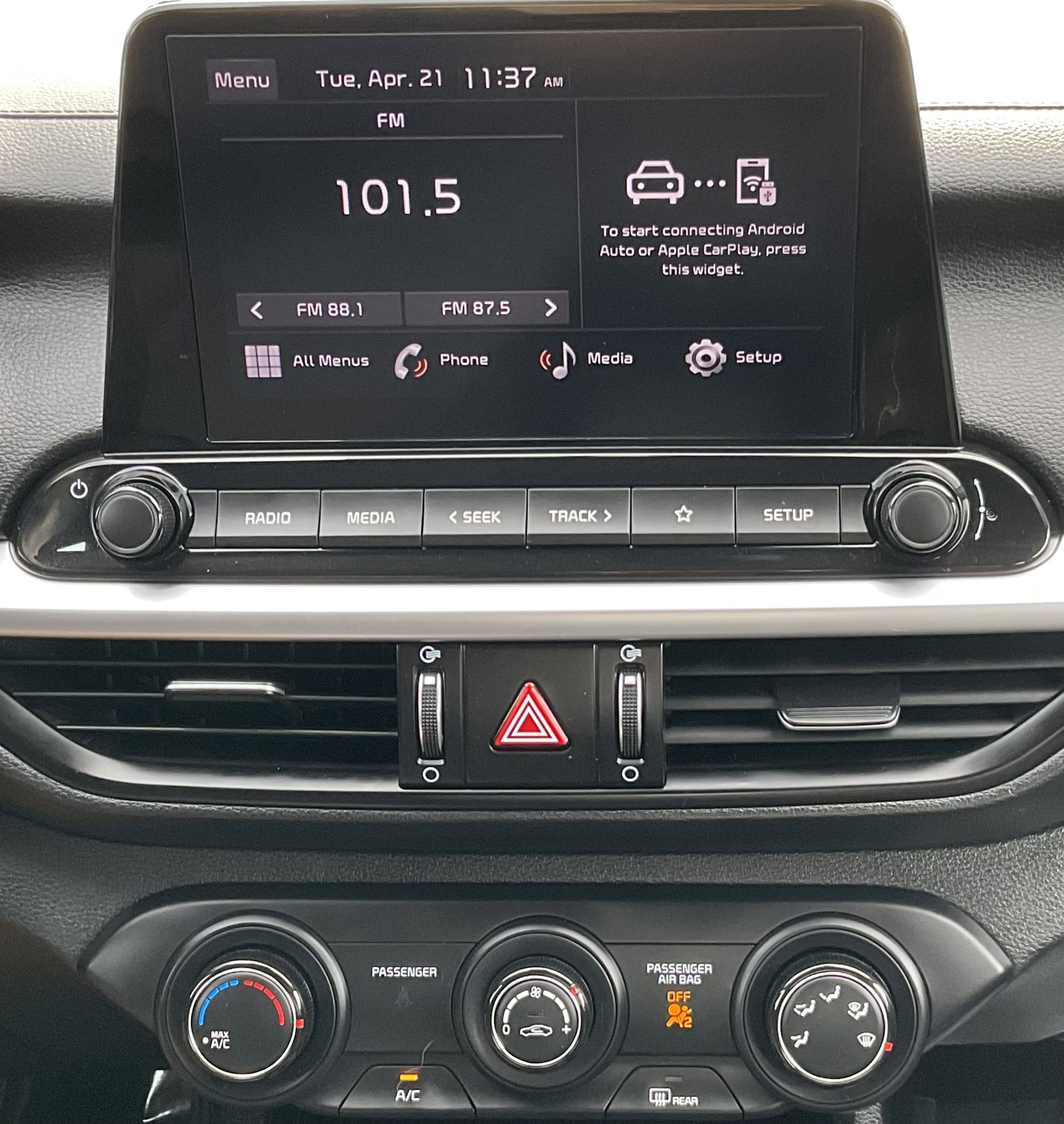 Used 2024 Kia Forte LXS FWD image 15