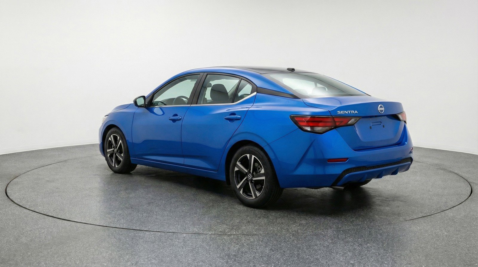 Used 2025 Nissan Sentra SV image 6