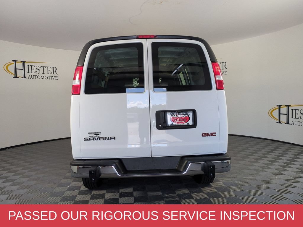 Used 2025 GMC Savana 2500 w/ Driver Convenience Package RWD image 4