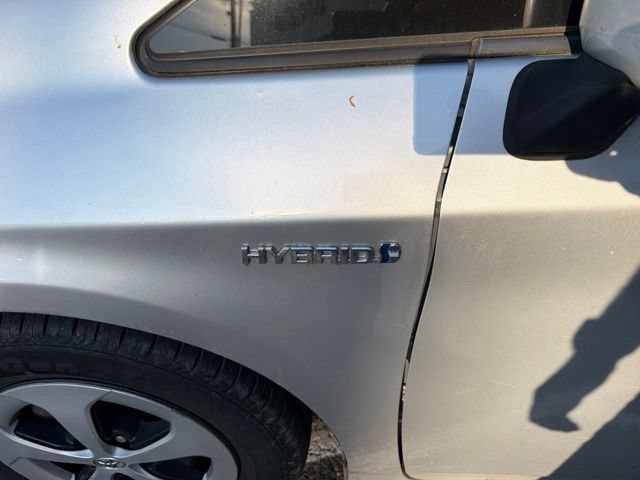 Used 2015 Toyota Prius Four FWD image 4