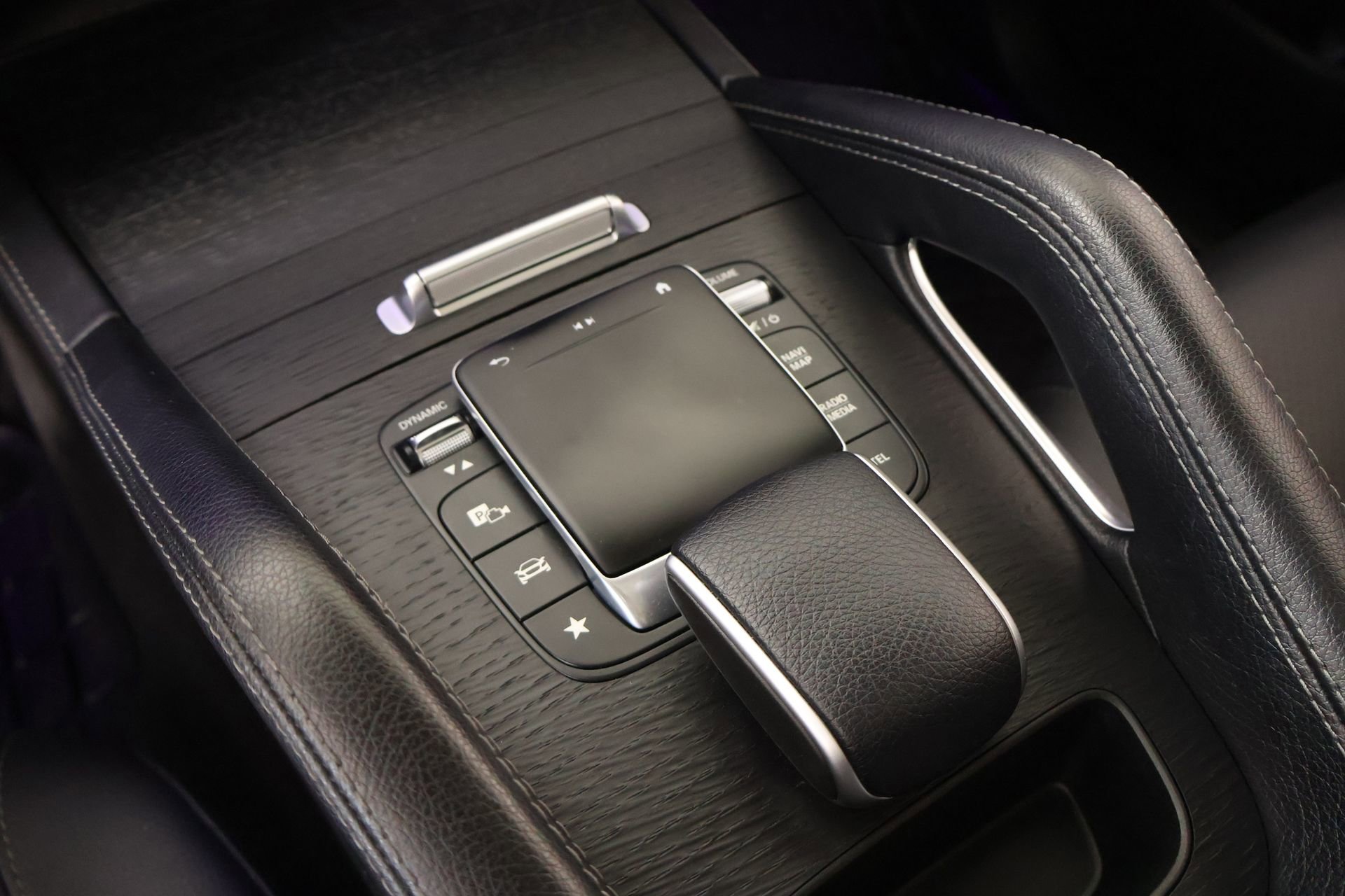 Used 2022 Mercedes-Benz GLE 350 4MATIC image 8