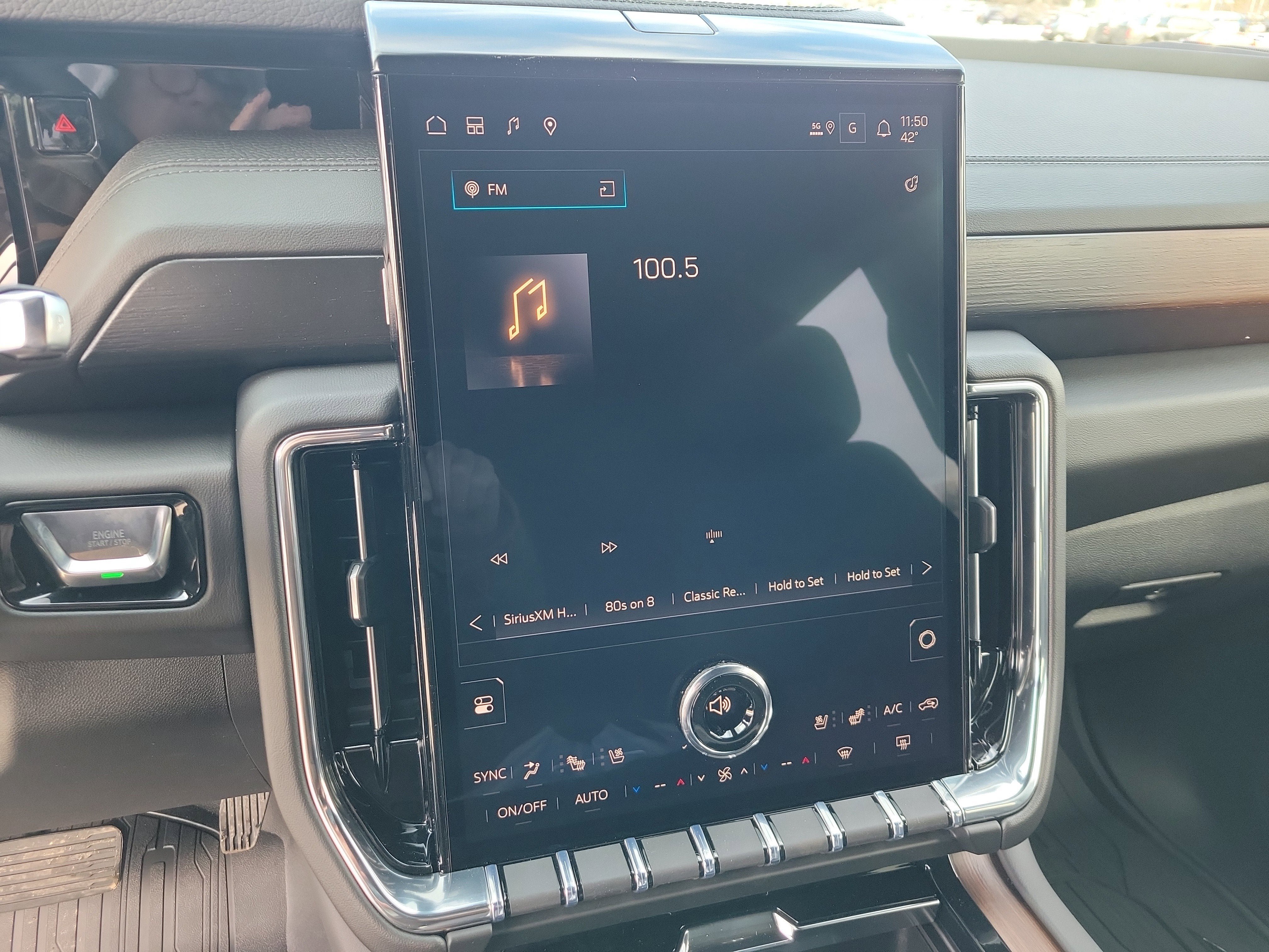 New 2026 GMC Yukon XL Denali w/ Sun & Power Step Package AWD/4WD image 23