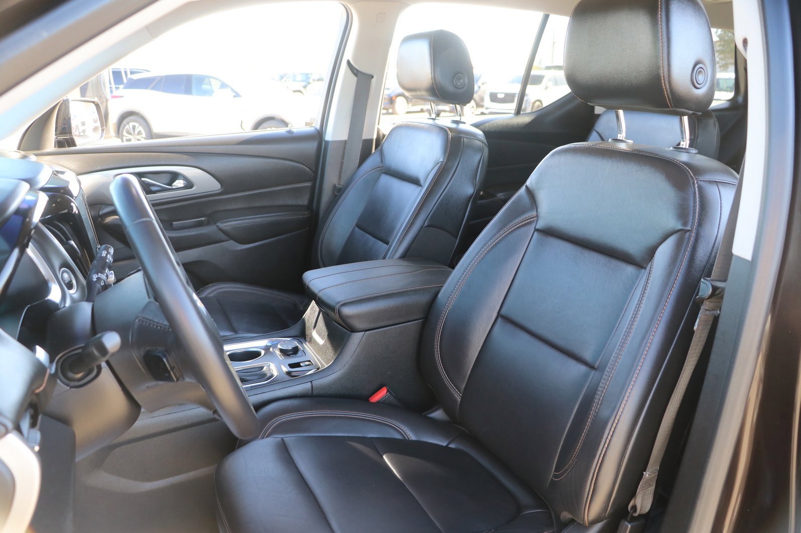Used 2018 Chevrolet Traverse LT image 14