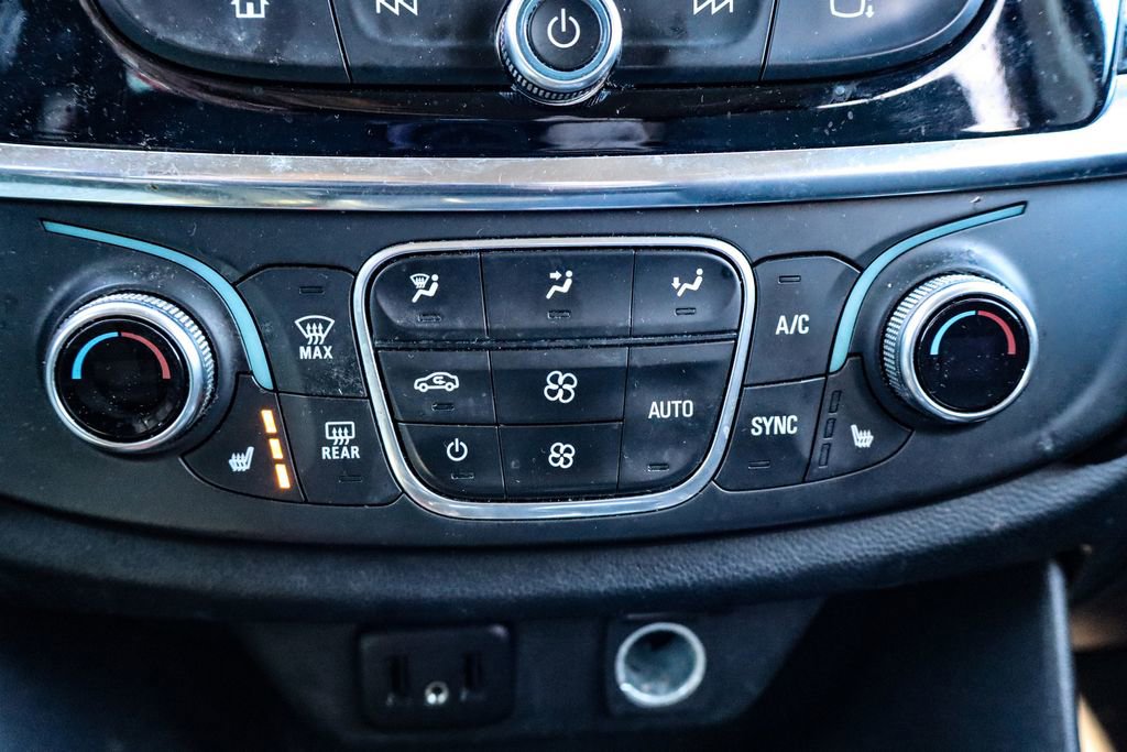 Used 2019 Chevrolet Traverse LT image 22