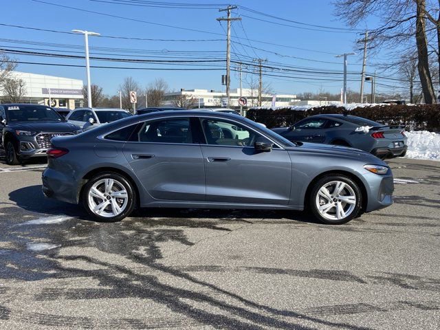Used 2025 Audi A5 2.0T Premium image 4