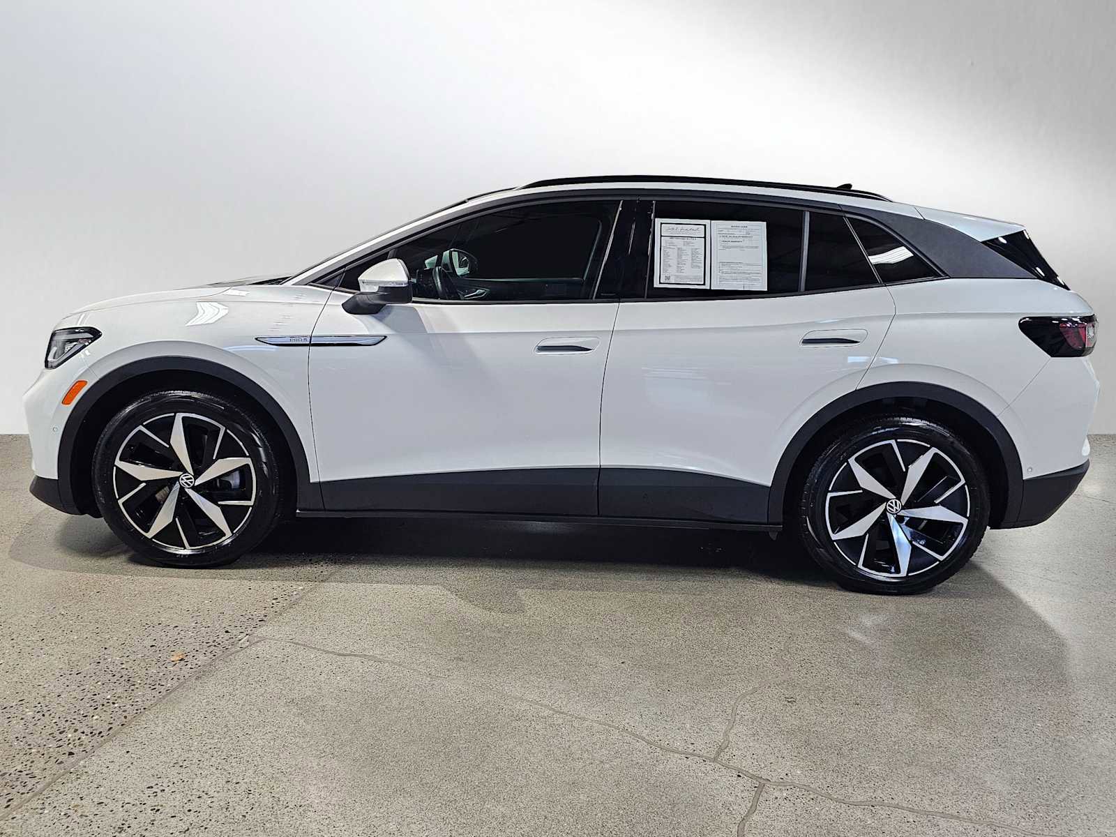 Used 2023 Volkswagen ID.4 Pro S image 6
