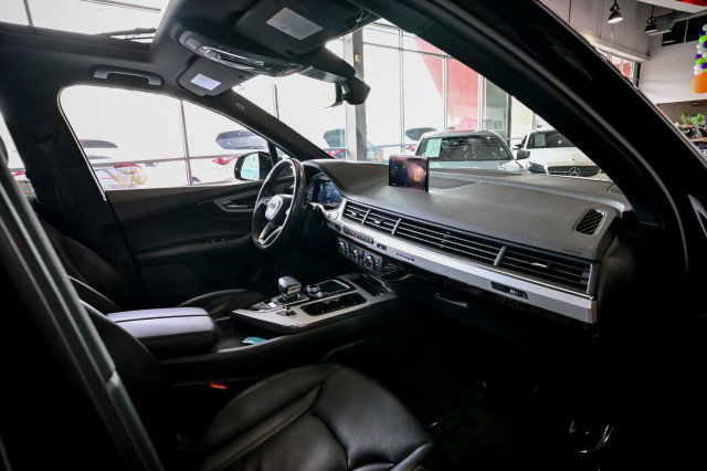 Used 2019 Audi Q7 2.0T Premium w/ Cold Weather Package image 26