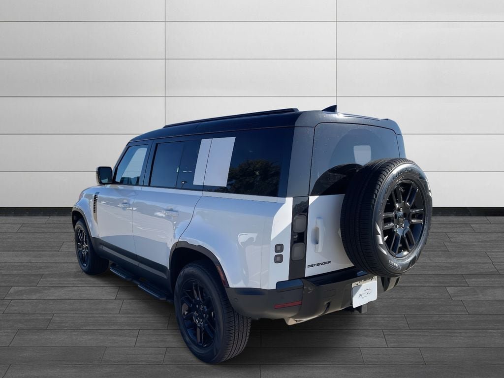 New 2026 Land Rover Defender 110 S AWD/4WD image 3