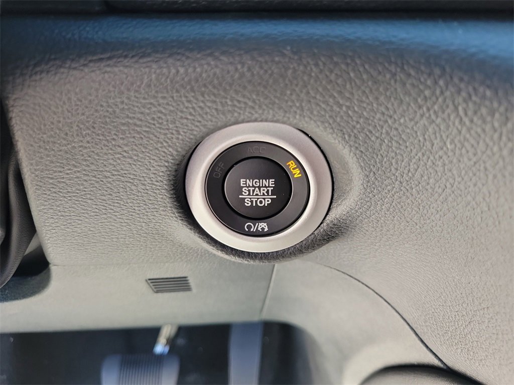 New 2026 Chrysler Pacifica Pinnacle image 27