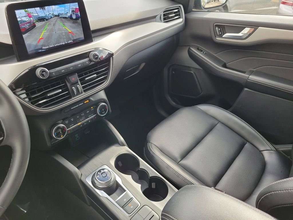 Used 2022 Ford Escape SEL image 31