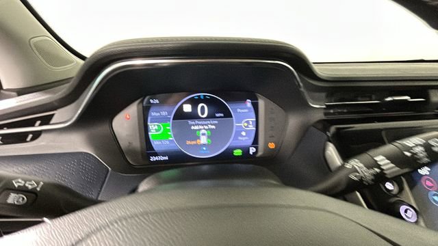 Used 2022 Chevrolet Bolt EUV Premier w/ Sun & Sound Package FWD image 18