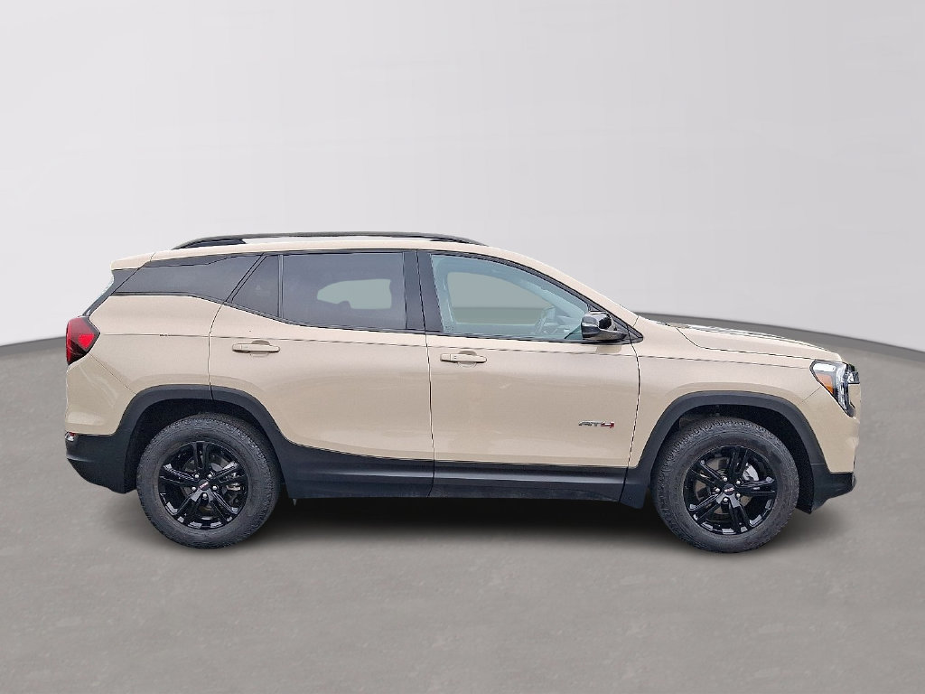 Certified 2022 GMC Terrain AT4 AWD/4WD image 7