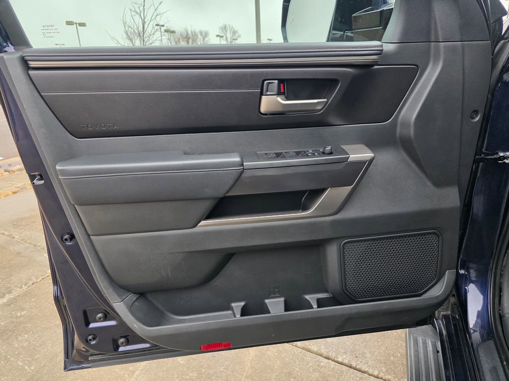 Used 2025 Toyota Sequoia SR5 image 22