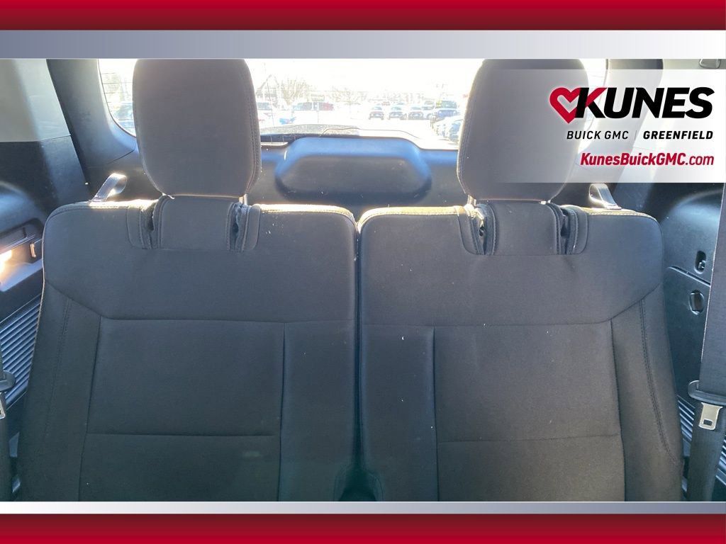 Used 2023 Ford Explorer XLT image 36