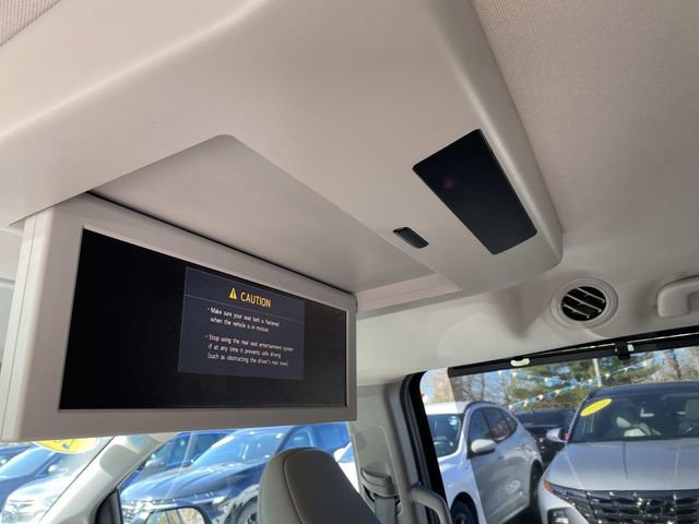 Used 2017 Toyota Sienna XLE Premium FWD image 7