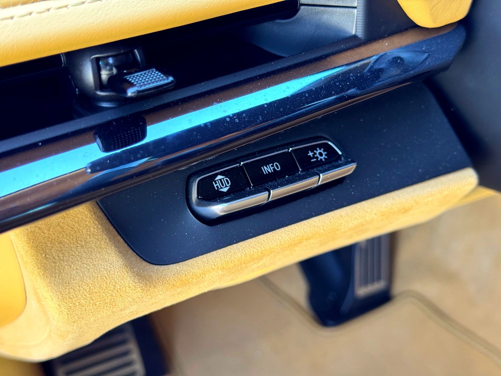 Used 2025 Chevrolet Corvette E-Ray w/ Stealth Interior Trim Package image 21