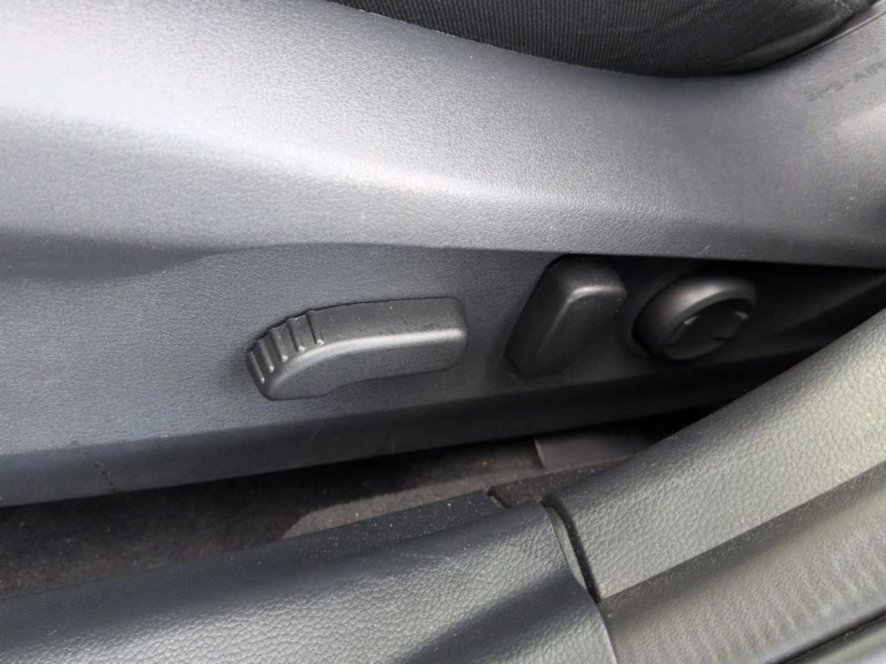 Used 2025 Subaru Legacy Premium AWD/4WD image 18