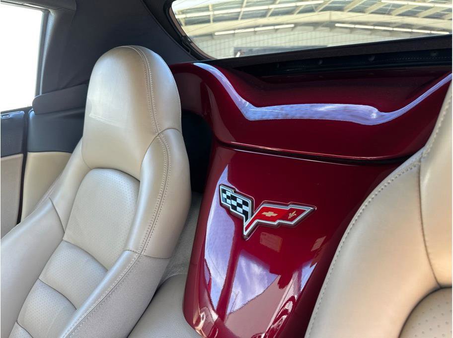 Used 2006 Chevrolet Corvette Convertible w/ Preferred Equipment Group image 17