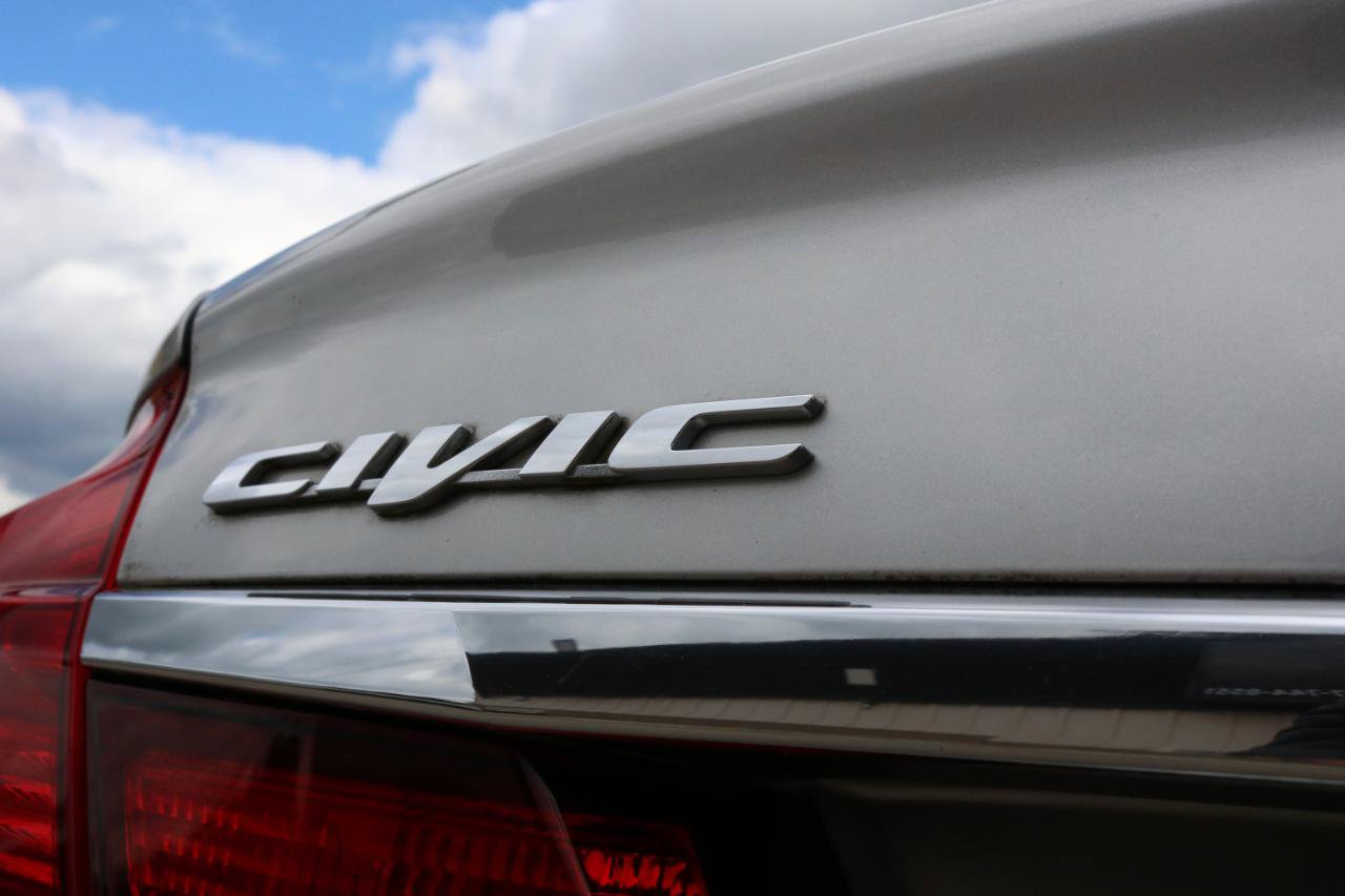 Used 2015 Honda Civic EX-L image 12