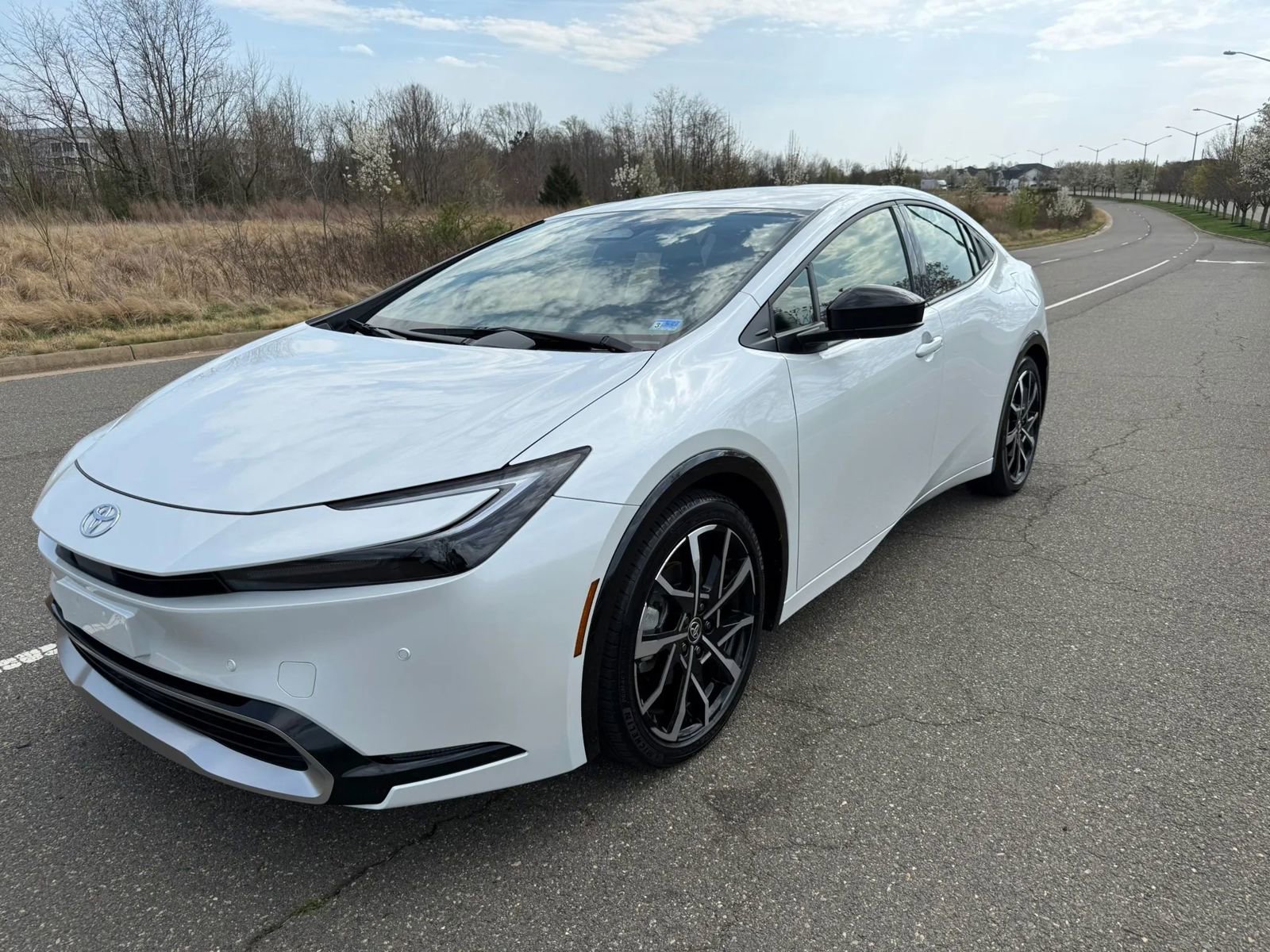 Used 2026 Toyota Prius Plug-In Hybrid FWD image 15