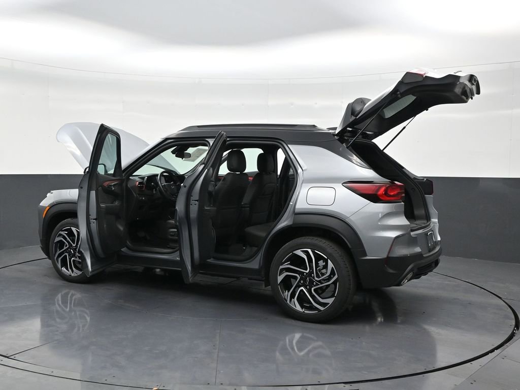 Used 2025 Chevrolet TrailBlazer RS FWD image 32