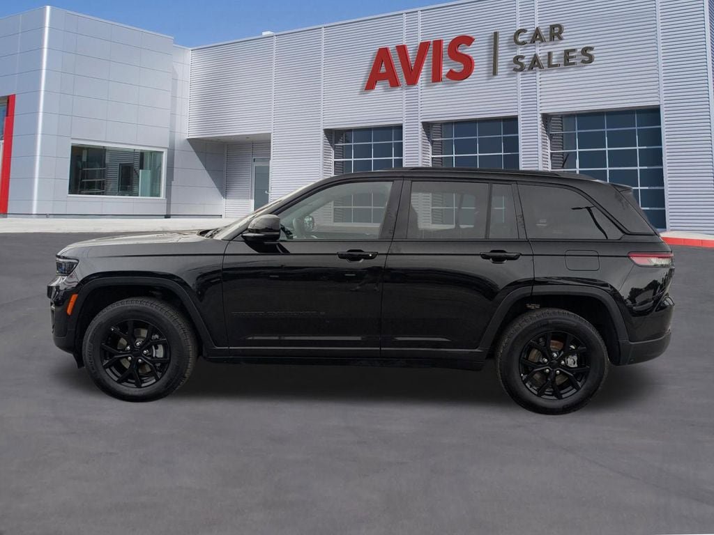 Used 2025 Jeep Grand Cherokee Altitude AWD/4WD video 2